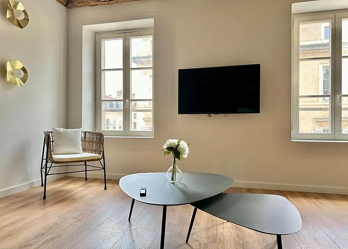 Le Gambetta - Elegance Et Confort - Vue Sur La Place Stanislas Apartamento